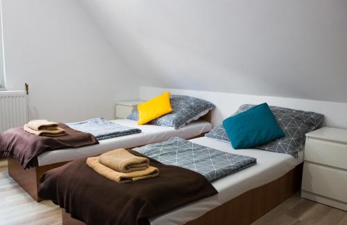 Pszczolki House | Studio Relax