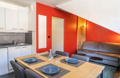 Les Orres Apartment | Residence Le Parc Des Airelles - 2 Rooms for 6 People