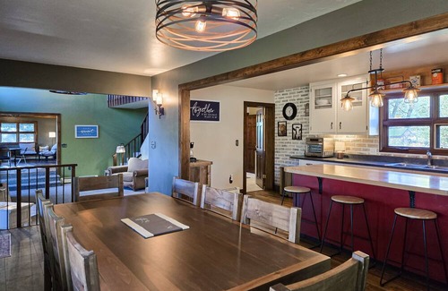 Del Norte House | Mountain View Home w/ jetted tub, fire pit, air hockey, foosball near Wolf Creek