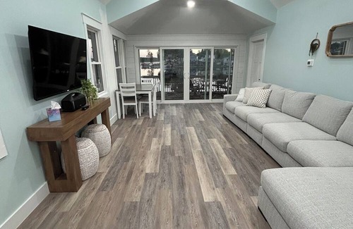 Michigan Center House | 3-bedroom Lake Front home in lovely Michigan Center with AC