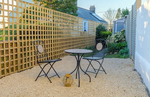 St. Dennis House | Cosy cottage, conveniently located in the heart of Cornwall, perfect family base