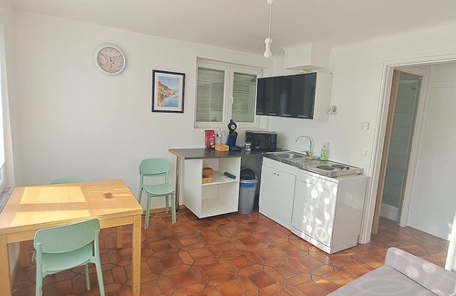 Lille-Moulins Apartment | Quiet apartment with private garden and parking space