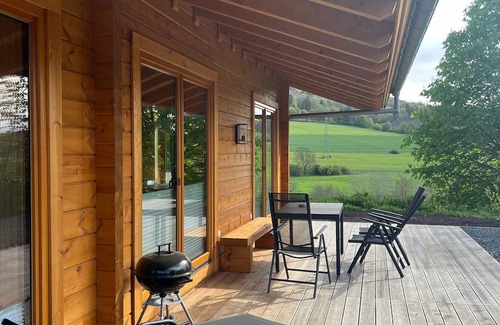 Steinborn Apartment | Vacation apartment/apartment for 4 guests with 125m² in Daun (297726)