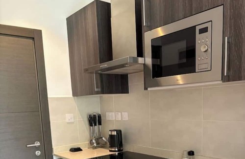 Asylum Down Apartment | Embassy Gardens Studio, Cantonments