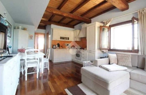 Castelnuovo di Porto Apartment | The Abode of the Wolf