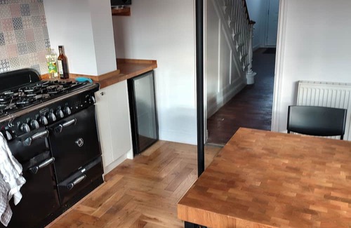 Hornsea House | "Stonesthrow" from the beach, balcony with panoramic views