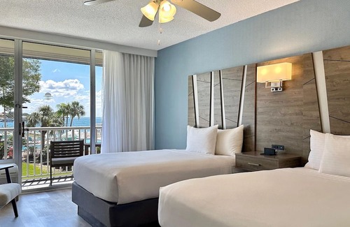 Pinellas Point Hotel | 2 Units | Oceanview Sanctuary w/Exclusive Beach Cabana & Coastal Dining Scene