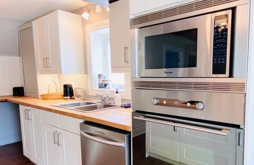 Hudson House | Hudson: Nantucket getaway between beach and nature