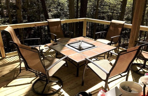 LaFayette House | Magical Tree House Rental in the Woods near Syracuse for Glamping in New York State