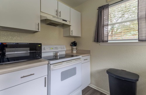 New Braunfels House | River Road Escapes