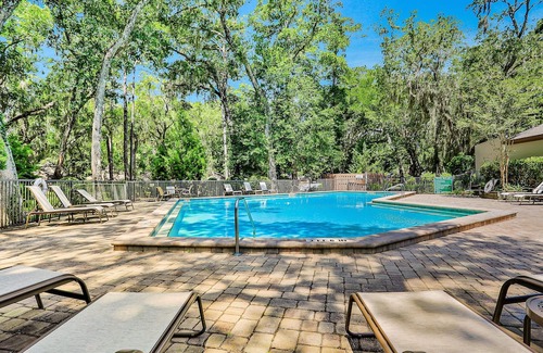 American Beach Apartment | Hotel Side Condo at Amelia Island Plantation with Balcony, WiFi & Shared Pool