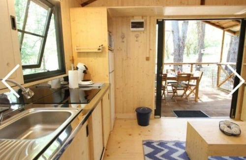 Moncrabeau Ski Chalet | Stilt chalet with terrace for 4 people