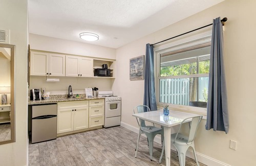 Sarasota Hotel | Siesta Key Palms Hotel - Siesta Suite