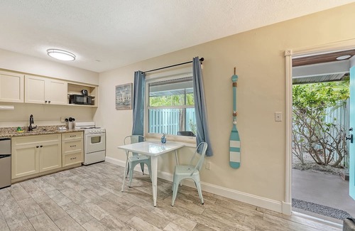 Sarasota Hotel | Siesta Key Palms Hotel - Siesta Suite