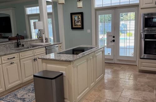 Paris House | Peaceful Home Private Pool Conveniently located!