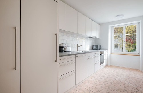 District 8 Apartment | Blueground | Hirslanden, view, nr Zürich Zoo