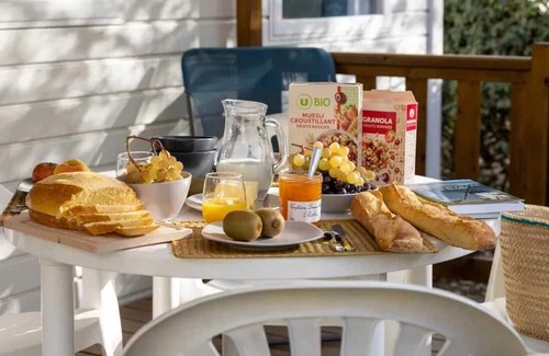 Saint-Jean-de-Monts House | Camping 4 étoiles - Piscine - cbgcb00