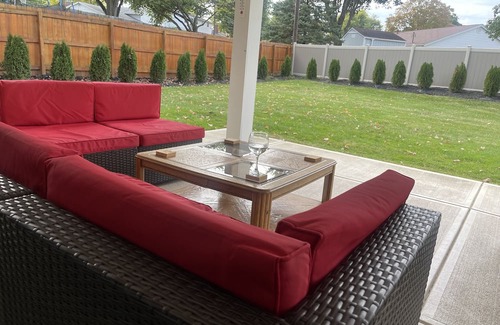 Kettering House | Tranquil, spacious in one of Ohio’s nicest neighborhoods.