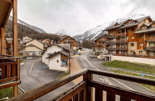 Les Orres Apartment | Residence Le Parc Des Airelles - Pleasant apartment at the foot of the slopes