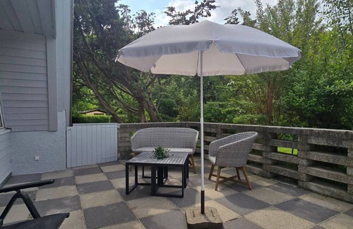 Markgrafenheide House | Finnish hut "MH77" - renovated Finnish hut directly on the dune, approx. 80 m to the