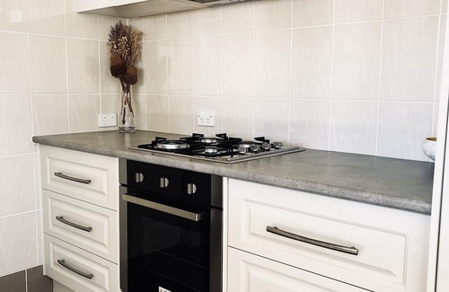 Bathurst House | Strawberry Tree Cottage