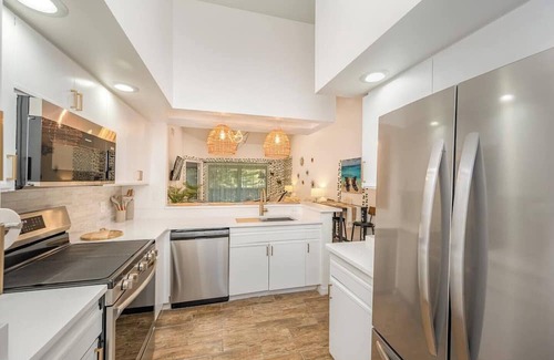 La Cita Condo | Paradise Villa with pool close to Kennedy Space Center