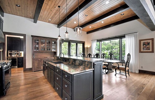 Blowing Rock House | Lake House 101 | Fireplace, Restaurant, Pool, Spa