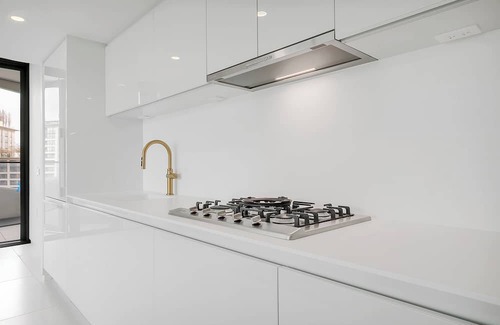 Coal Harbour Condo | D28 - Bold. Iconic. Unforgettable. 2BR at The Butterfly