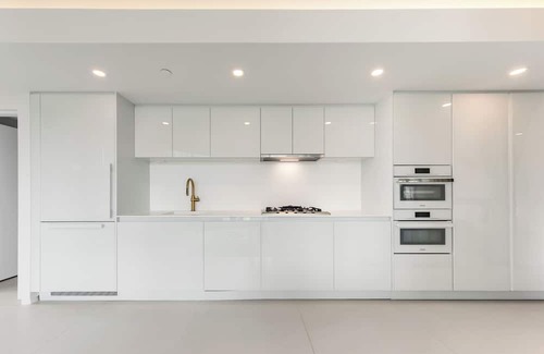 Coal Harbour Condo | D28 - Bold. Iconic. Unforgettable. 2BR at The Butterfly