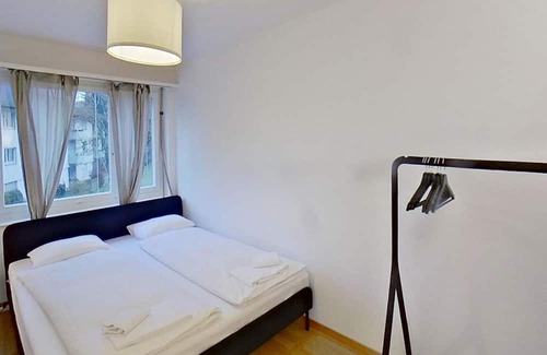 Seebach Apartment | Basic 3BR Flat with Balcony in Zurich