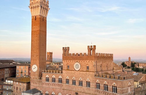 Siena Apartment | Fresco Suite