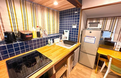 Fujiyoshida Apartment | Cozy 2-TATAMI room Japanese style house with AC, WiFi in serene Fujiyoshida city