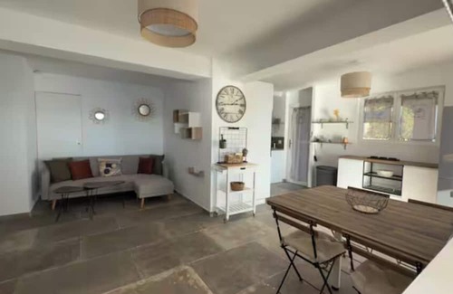 Roquebrune-Cap-Martin Apartment | Private apartment with superb view of Monaco
