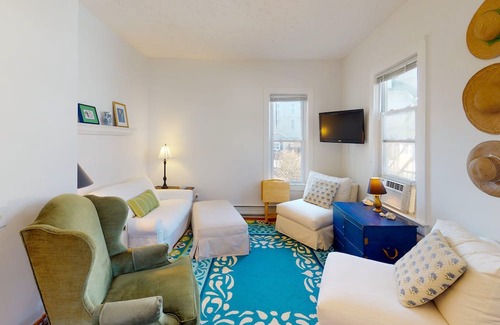 Lakeside Condo | Lvi - Suite C in Lakeside