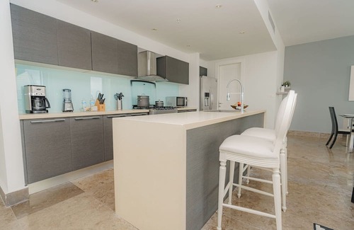 Panama City Apartment | Exclusive and luxury 1BR with balcony in Yoo Panama