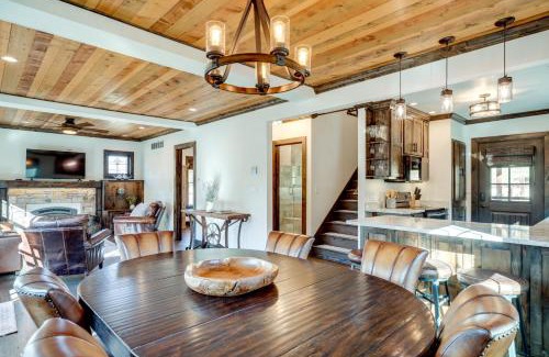Sullivan House | Old Stone Cottage Retreat in the Heart of Missouri