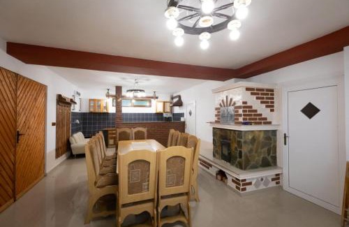 Vulcan House | Casa Mihai Vulcan