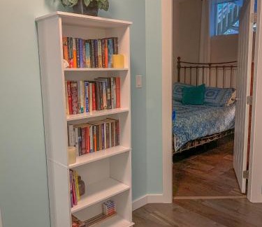 Comox House | Windslow Guest Suite at Kye Bay