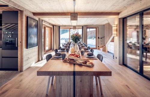 Zweisimmen Nr Gstaad Ski Chalet | Luxury Chalet with private jacuzzi and Spa