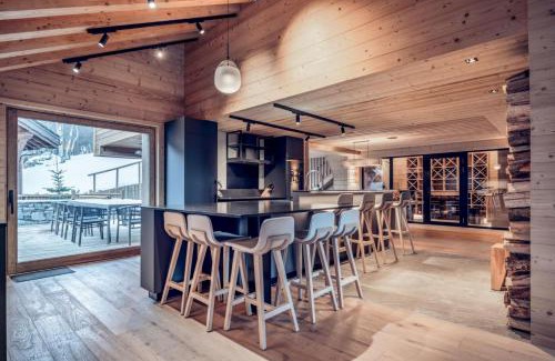 Zweisimmen Nr Gstaad Ski Chalet | Luxury Chalet with private jacuzzi and Spa