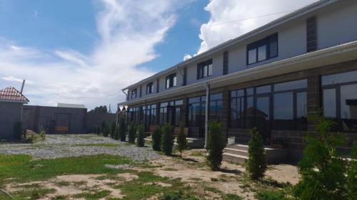 Cholpon-Ata Hotel | Гостевой дом Нурай