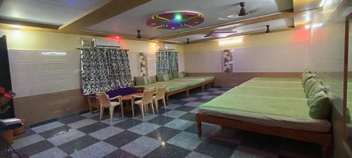 Hogenakkal Cabin | HOTEL MK PARADISE