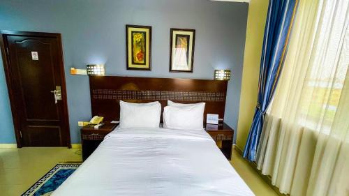 Igbobi Hotel | The AHI Residence