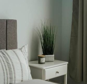 La Petite-Patrie Apartment | HRésidences Modern Apt on Main St Hubert Street