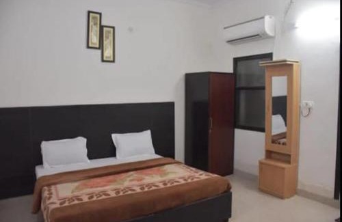 Taj Ganj Hotel | WHITE HOUSE