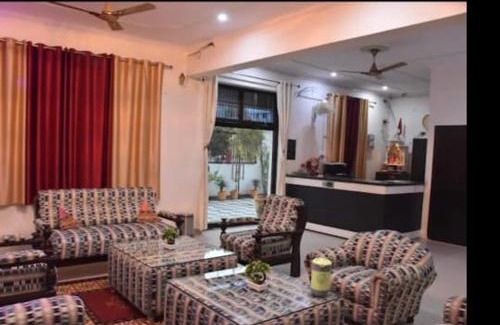 Taj Ganj Hotel | WHITE HOUSE