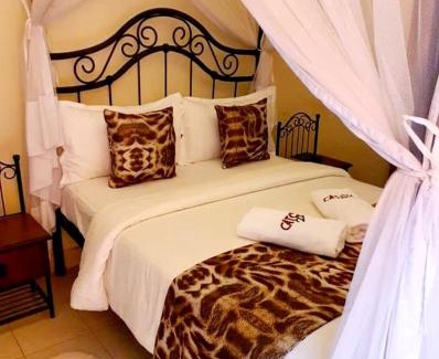 Ishiara Hotel | Catch 22 Lounge & Lodge