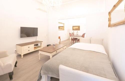 Valkenboskwartier Apartment | Hosted by Wendy with garden