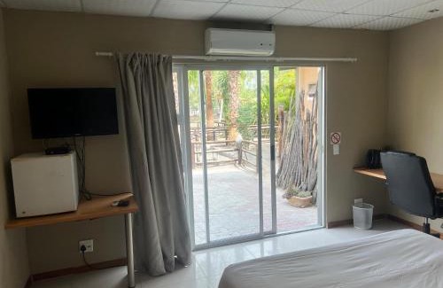 Ondangwa Bed & Breakfast | Ondangwa Rest Camp