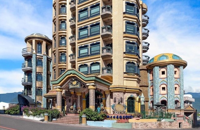 Hotel Moon